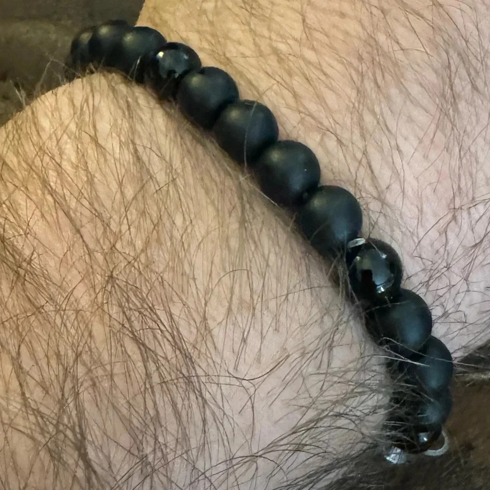 Black bead braclet
